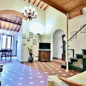  Apartment Typical In The Historic Centre Italy