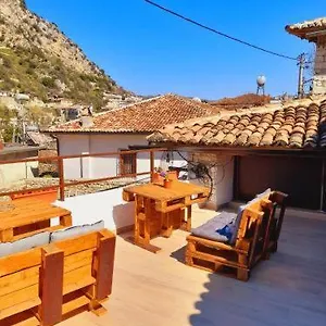 *** Hotel Edward Lear Albania